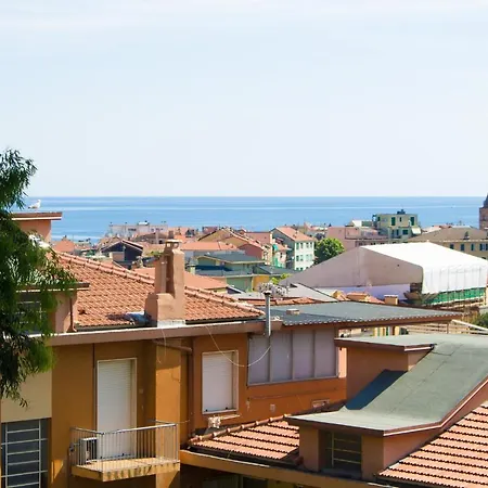 Appartamento di 5 locali,8 posti letto vista mare Varazze Esterno foto