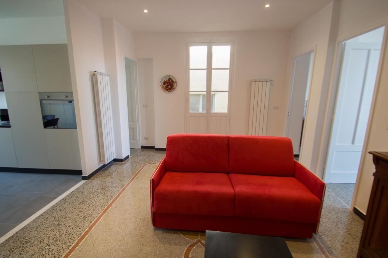 Di 5 Locali,8 Posti Letto Vista Mare * Varazze